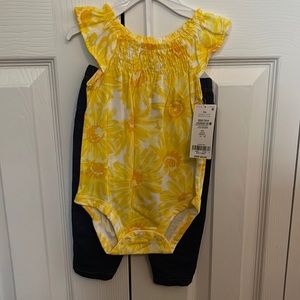 Carter’s Baby 2 piece set